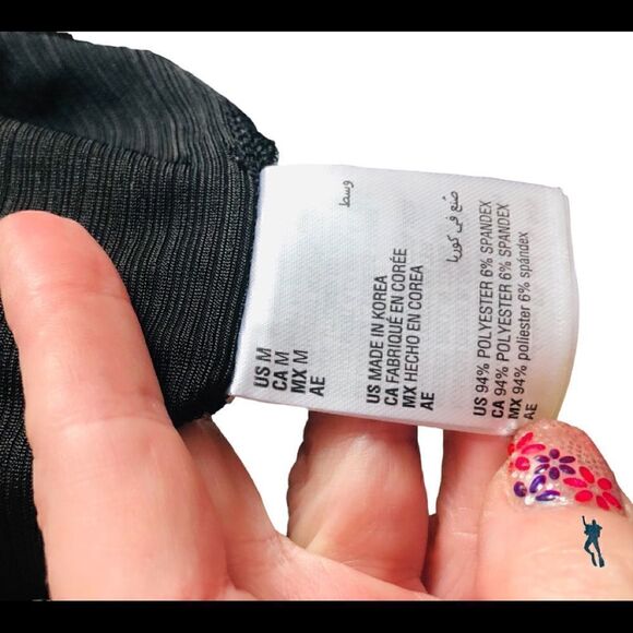 Thin poly/spandex black long sleeve summer evening blouse. Very slimming. NWT - Picture 6 of 7